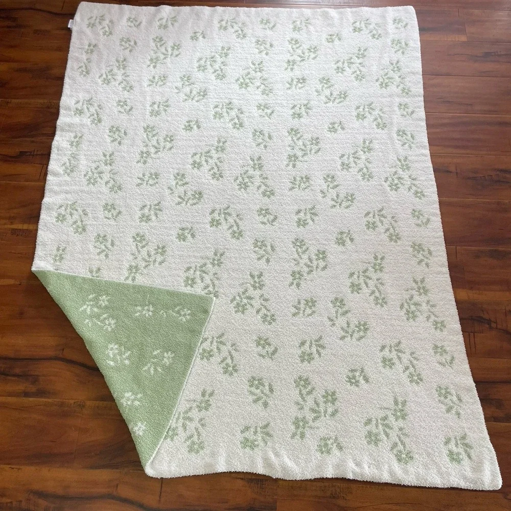 Shabby Chic Reversible Throw Blanket 48